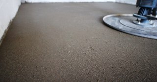 Стяжка пола Добрянка, цена от 472 руб. м2